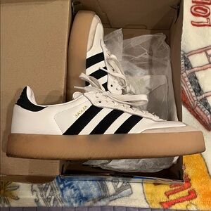 adidas Samba Classic Low-Top Sneakers - White/Black with Gum Sole